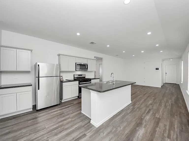 5611 Simcrest Grove Dr — Photo 10
