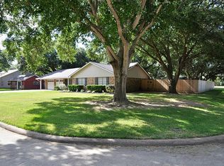 2319 Mons Ave, Rosenberg, TX 77471