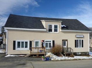 2 Spring St, Newmarket, NH 03857