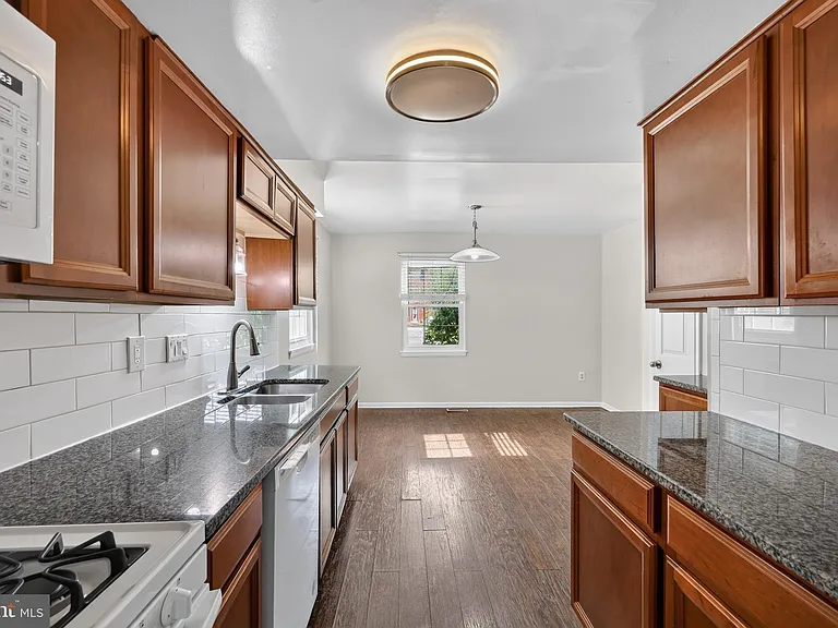 15063 Cherrydale Dr — Photo 9