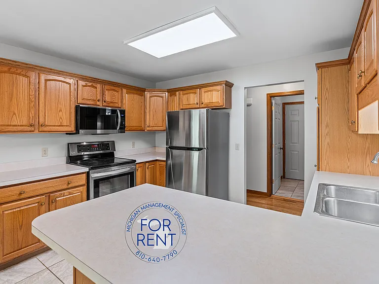 3263 Silverwood Dr #1 — Photo 10