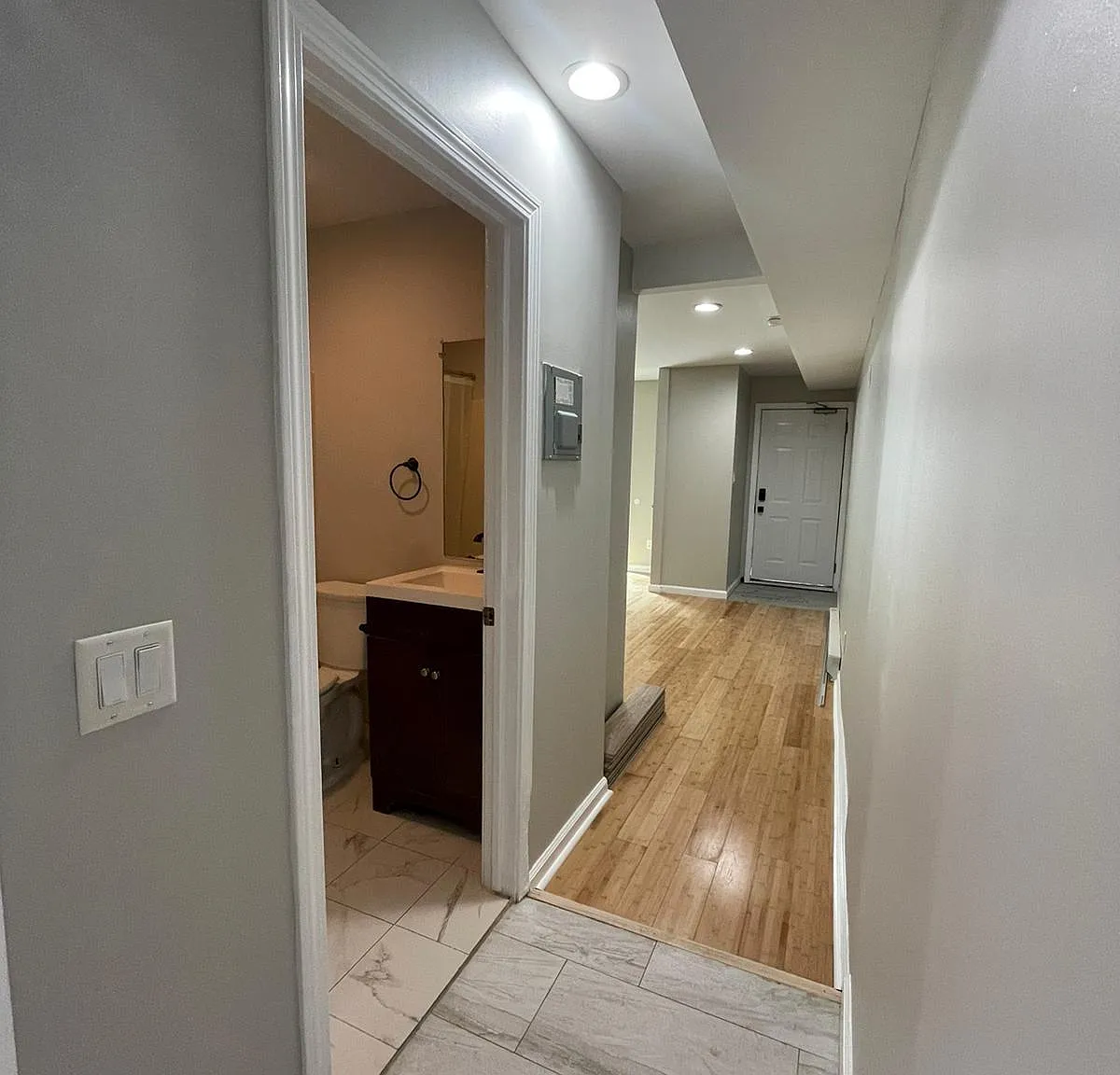 5 bed, 2.0 bath, 1500 sqft, $2,800 — Photo 3