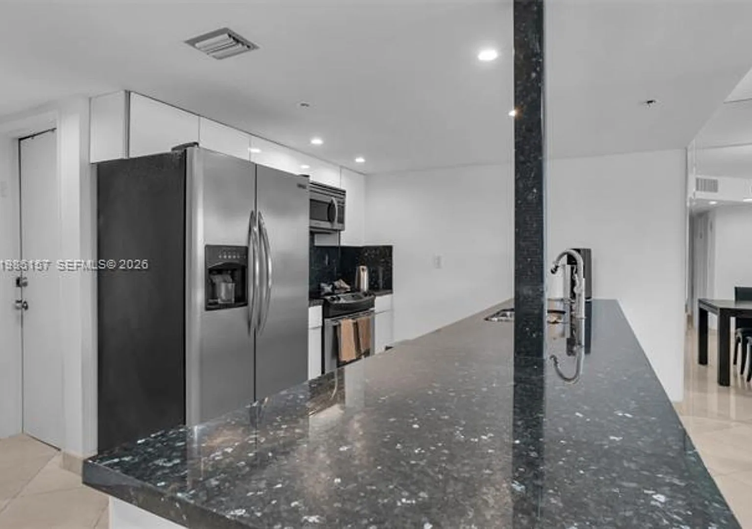 1717 N Bayshore Dr cu-A-3332, Miami, FL 33132 — Photo 1