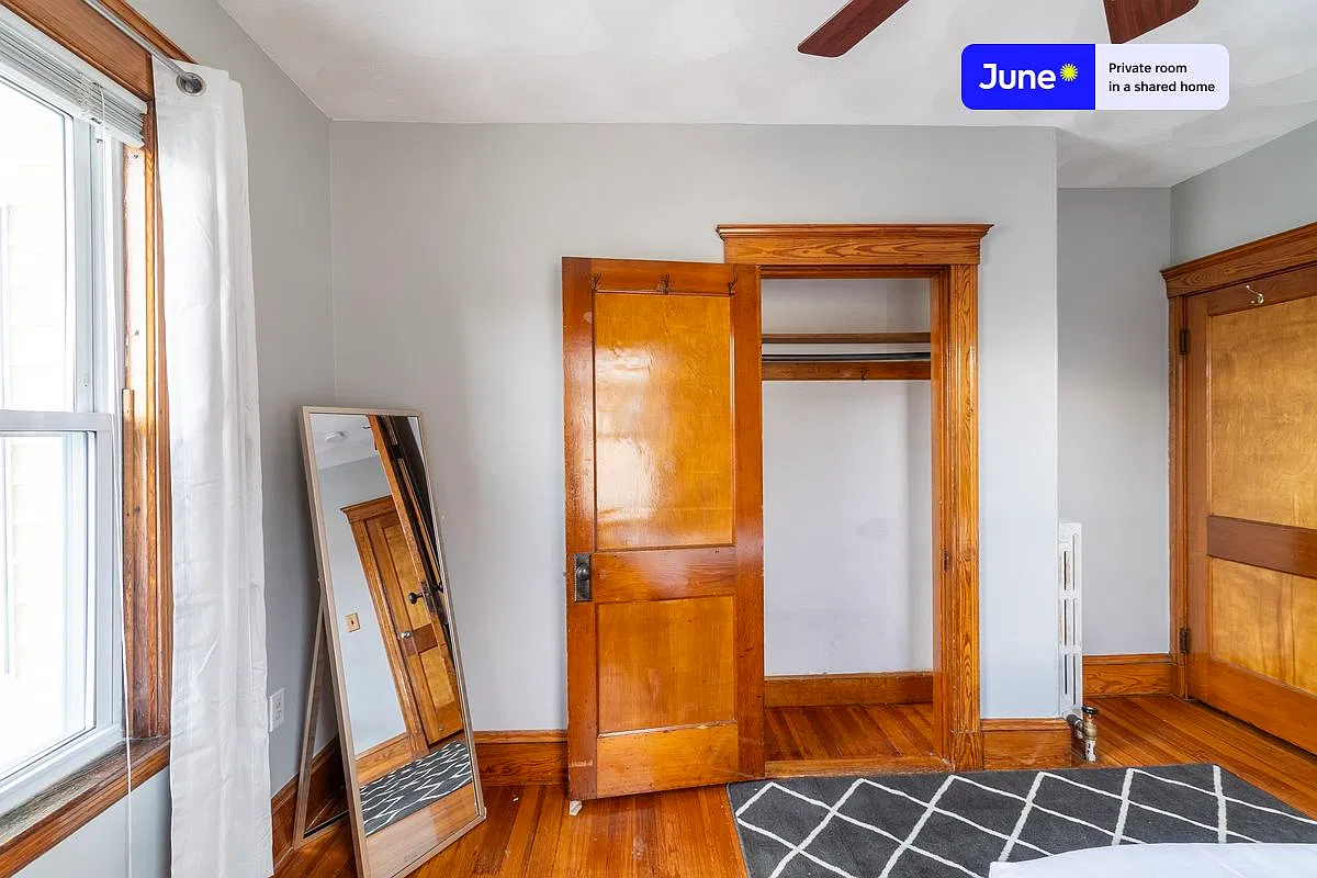 21 Bradbury Ave — Photo 4