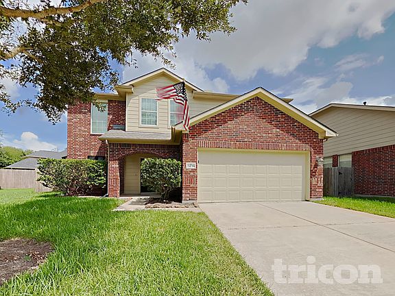 2nd image of 24718 Lakecrest Creek Dr