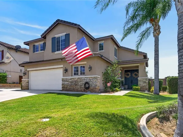 8467 Farmhouse Ln, Riverside, CA 92508