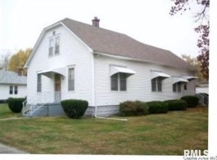 400 Ricks St, Morrisonville, IL 62546