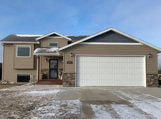 405 Broadway Ave S, Ypsilanti, ND 58497