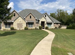302 Avonshire St, Bullard, TX 75757