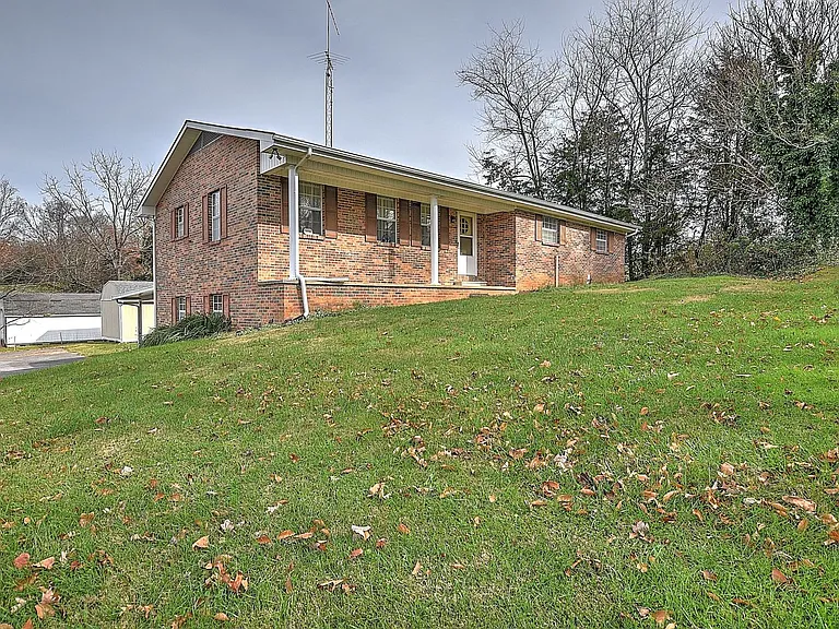 4660 Kingsport Hwy — Photo 25