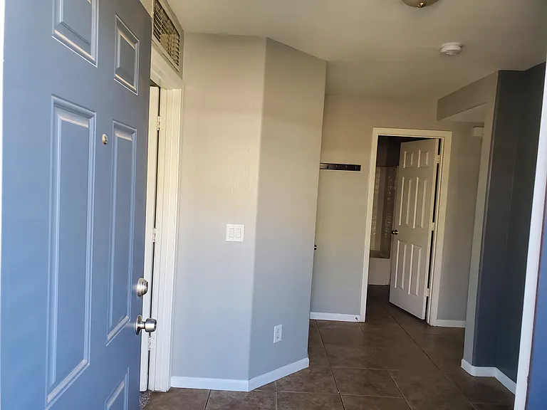36521 W San Pedro Dr — Photo 3