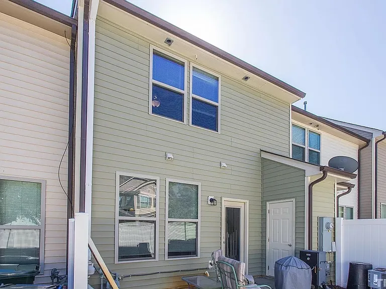 3243 Warm Springs Ln — Photo 19