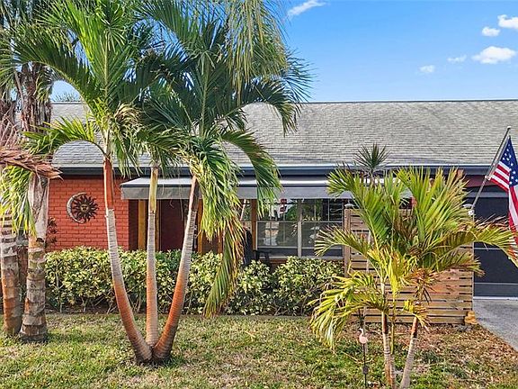 5th image of 3849 Edgemont Dr