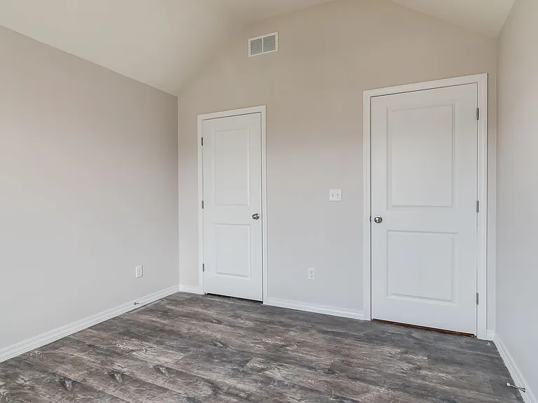 922 S Pindall Ln — Photo 19