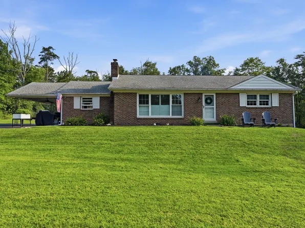 2050 Price Rd, Pennsburg, PA 18073