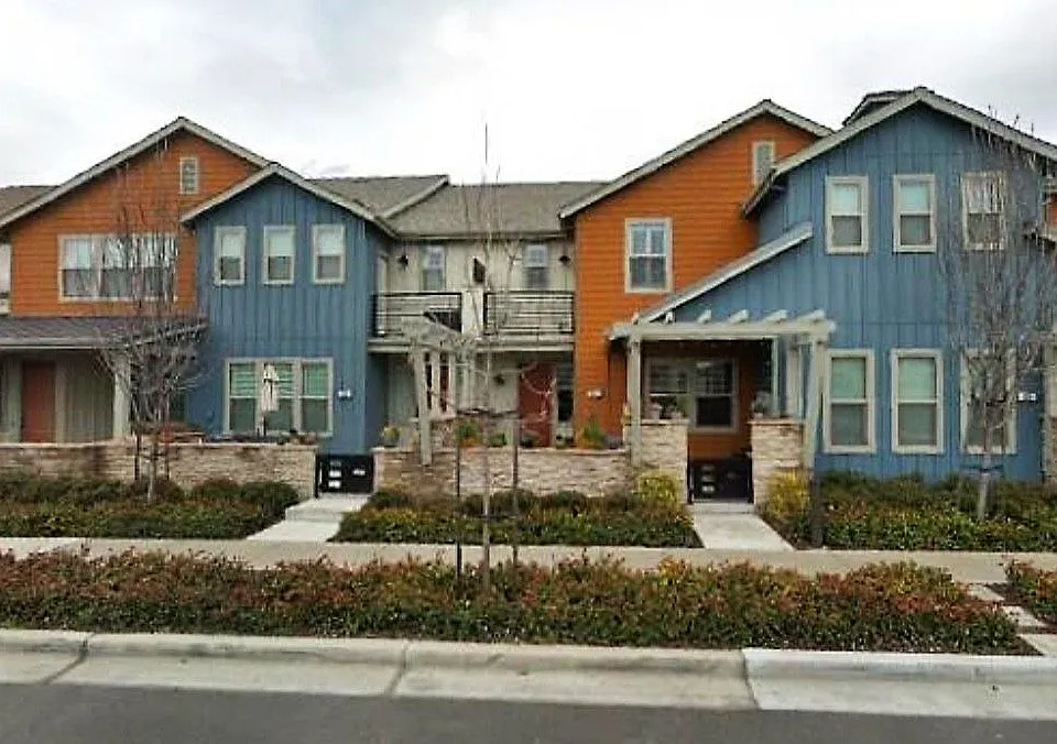 534 Sandalwood Dr