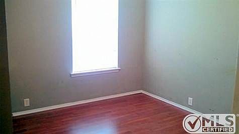 5th image of 1113 Greenbend Dr