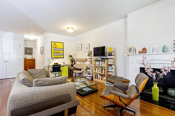 Rented by Town Residential | media 16