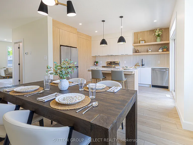 233 Upper Queen St #18 — Photo 16