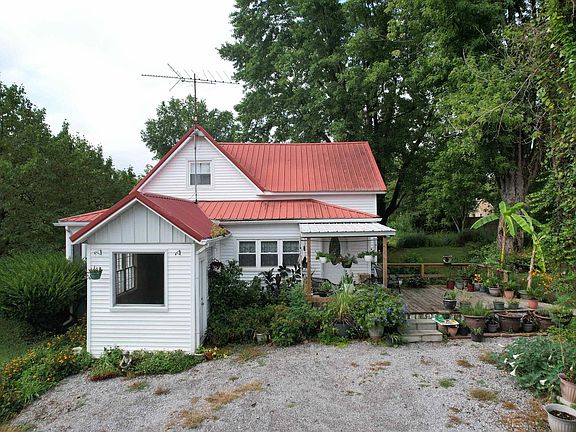 3rd image of 200 Crestview Dr