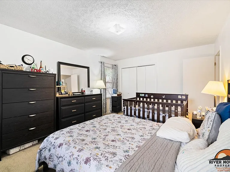 1475 Sandy Cir — Photo 12