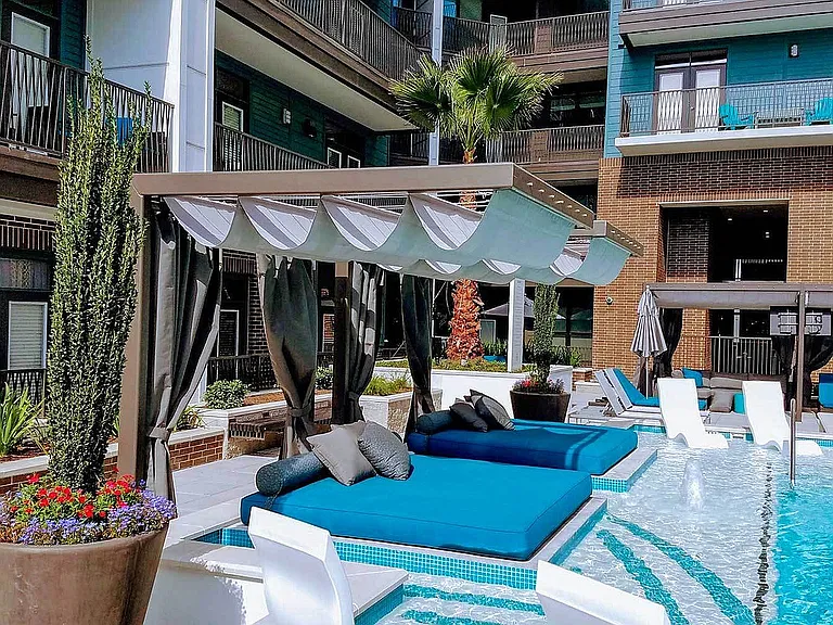 PearlWashington_ext_cabana-3