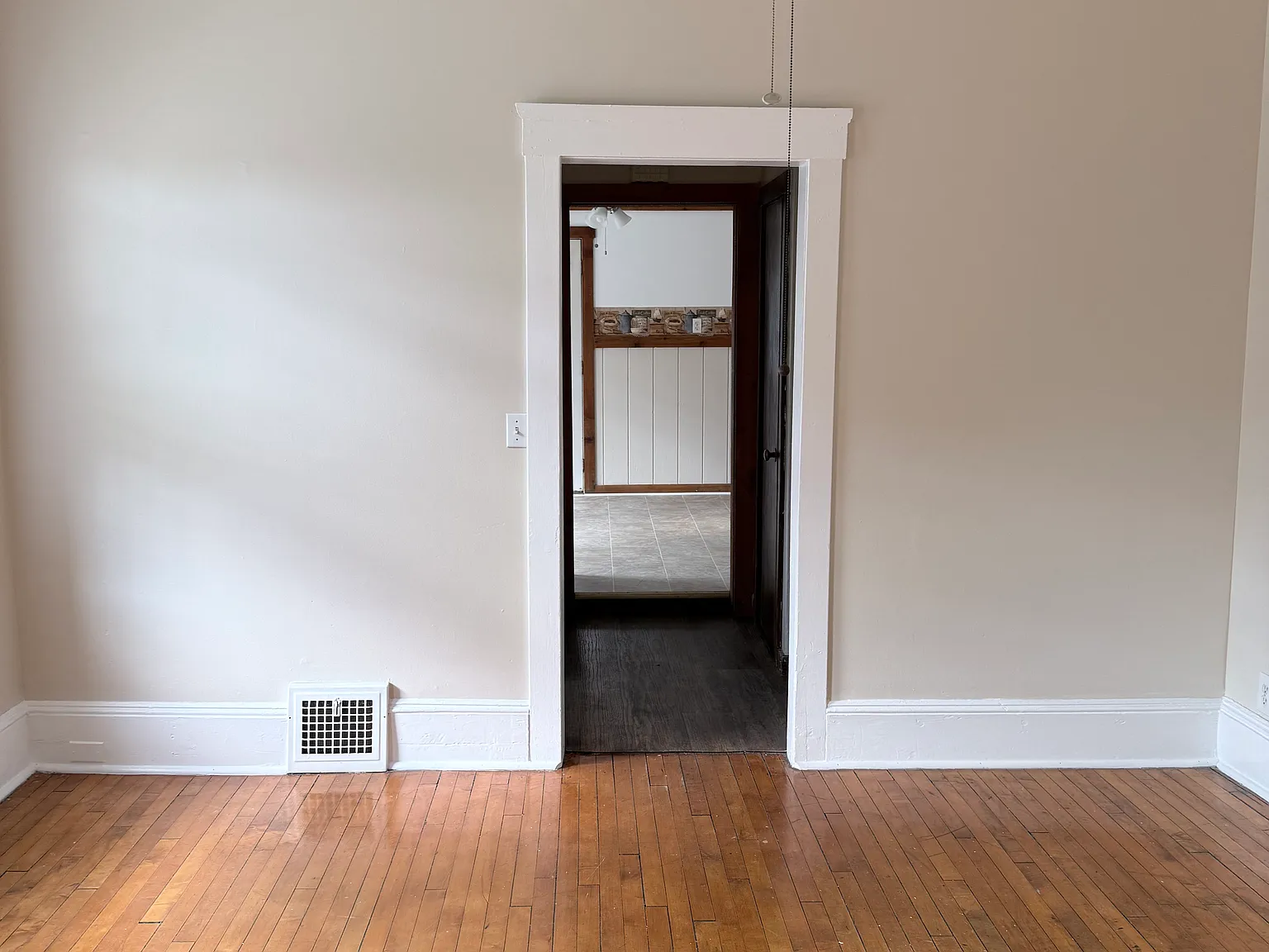 1 bed, 867 sqft, $800 — Photo 2