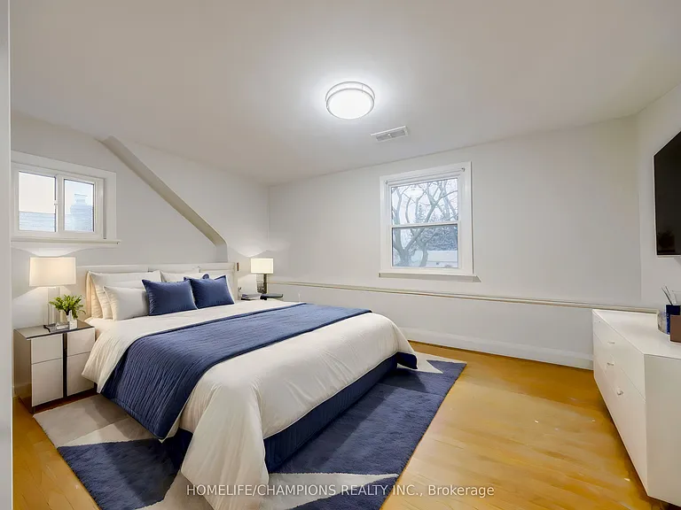 44 Marydon Cres — Photo 7
