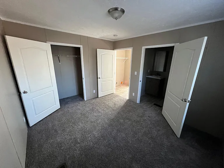 1117 Owens Rd #18 — Photo 7