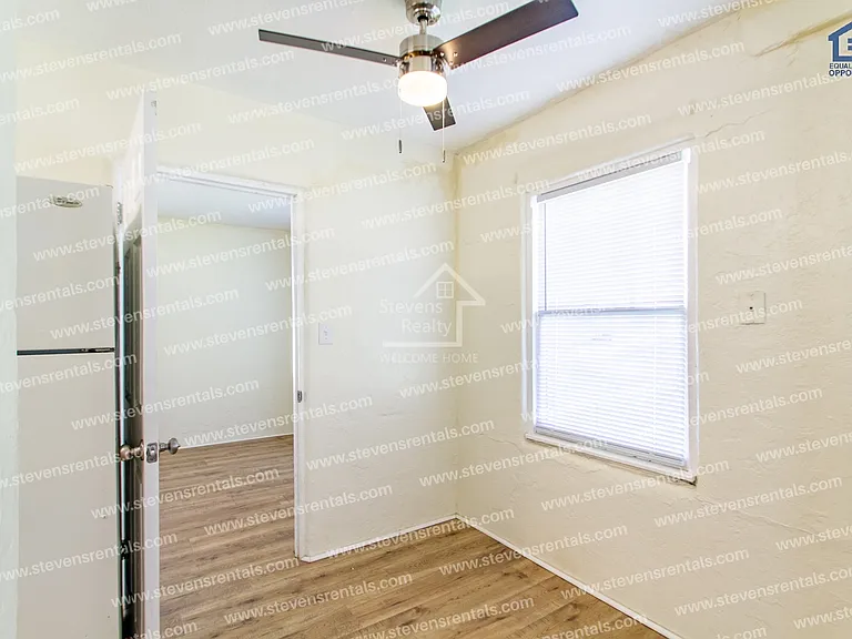 1308 NW Williams Ave — Photo 7