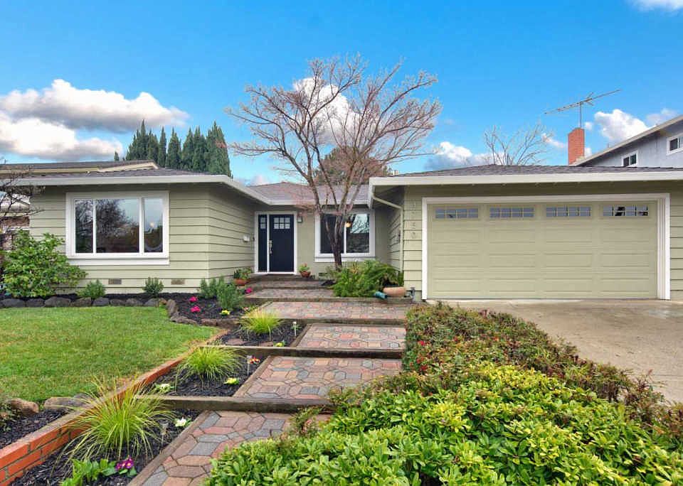 1st image of 3750 Caravella Dr