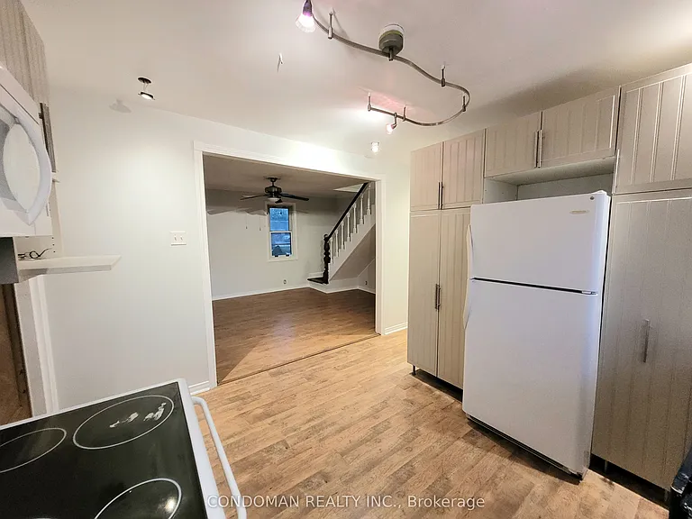 22 Fairfield Ave — Photo 6