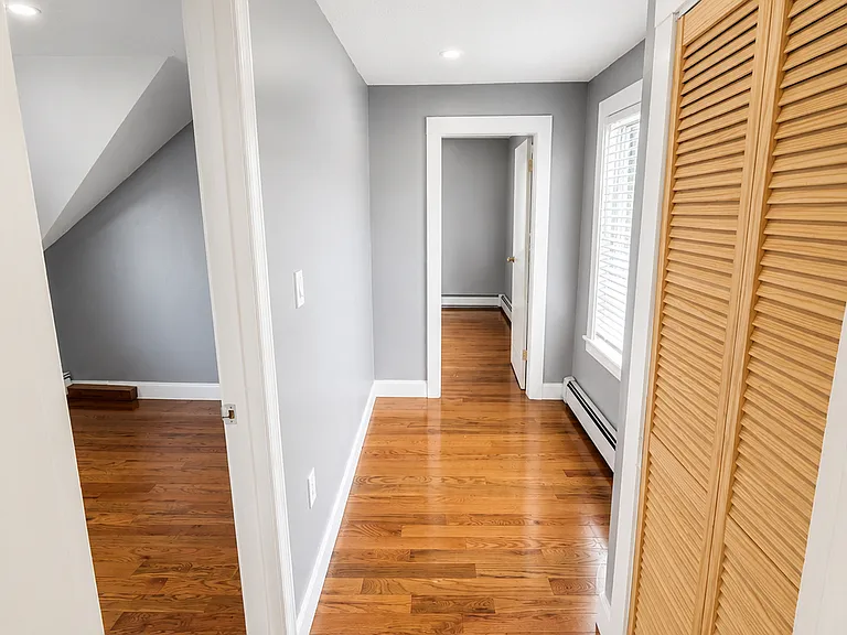 61 Henry Ave #3 — Photo 3