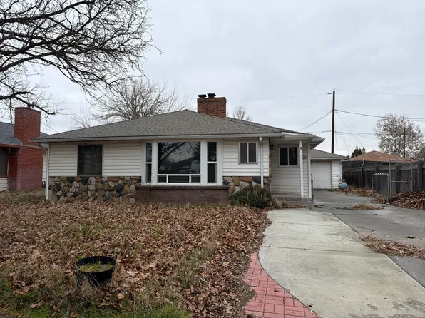 225 SW 7th Pl, Hermiston, OR 97838