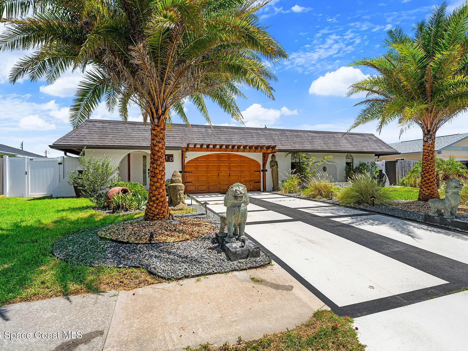 4 bed, 2.5 bath, 1471 sqft, $3,200 — Photo 3
