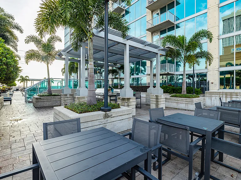 777 N Ashley Dr #2611-2611-2611 — Photo 32