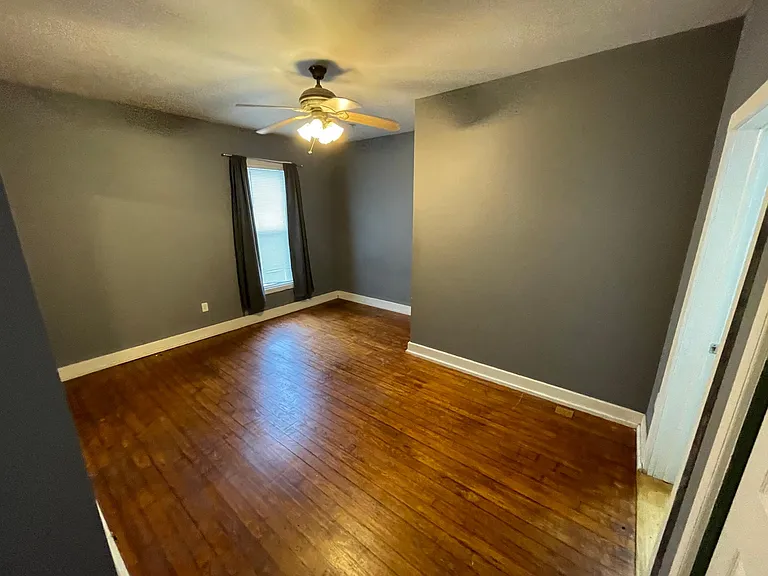 1627 Blaine Ave — Photo 10