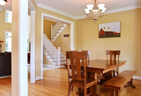 4th image of 411 Forest Lake Ct