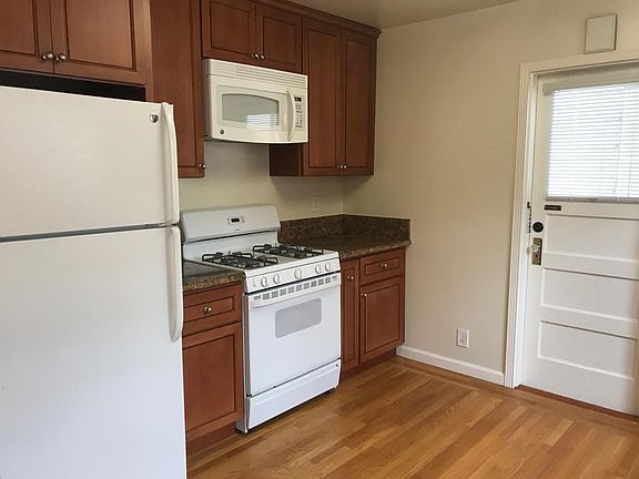 3rd image of 557 24th Ave