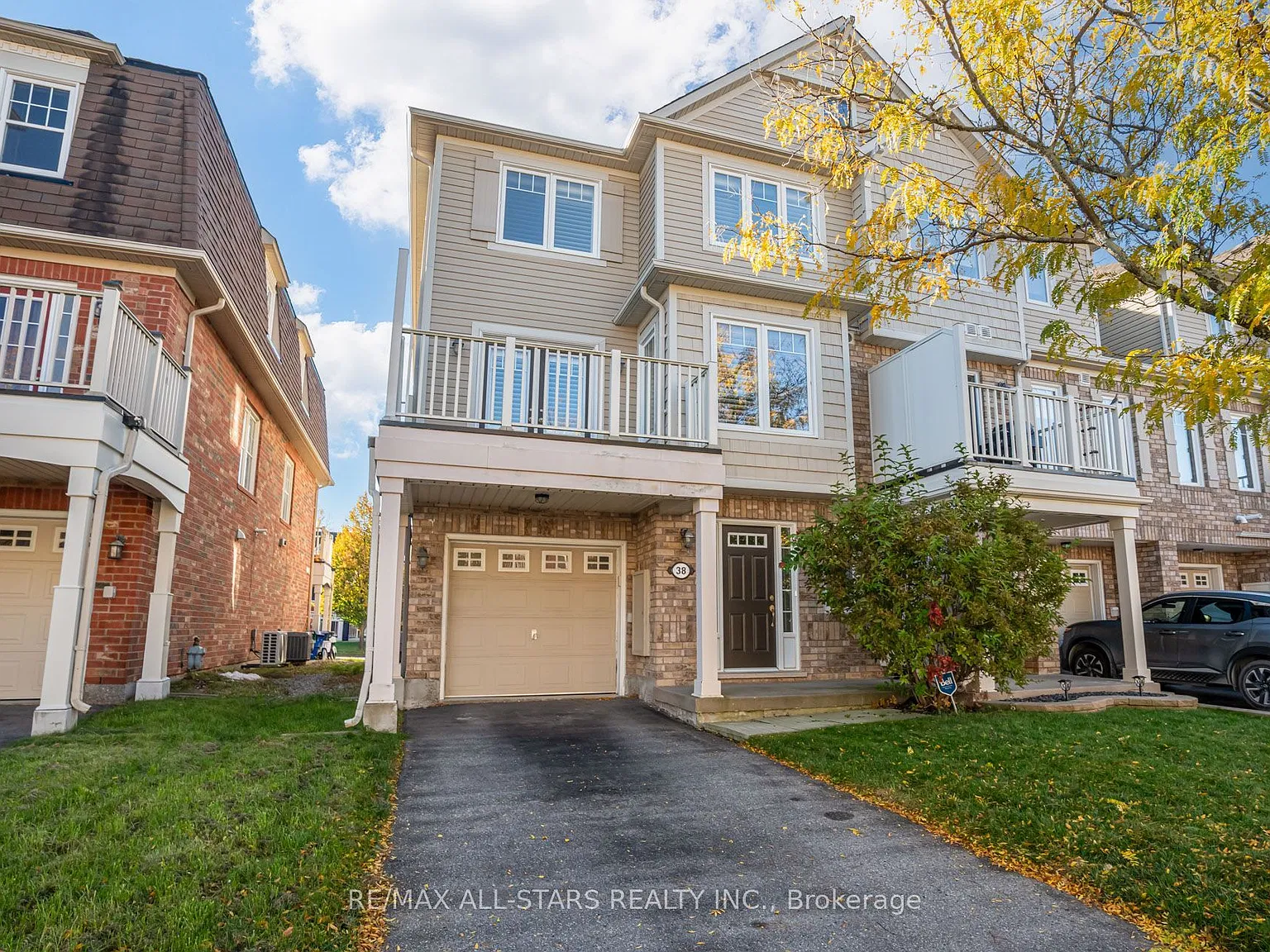2 bed, $2,900 — Photo 1