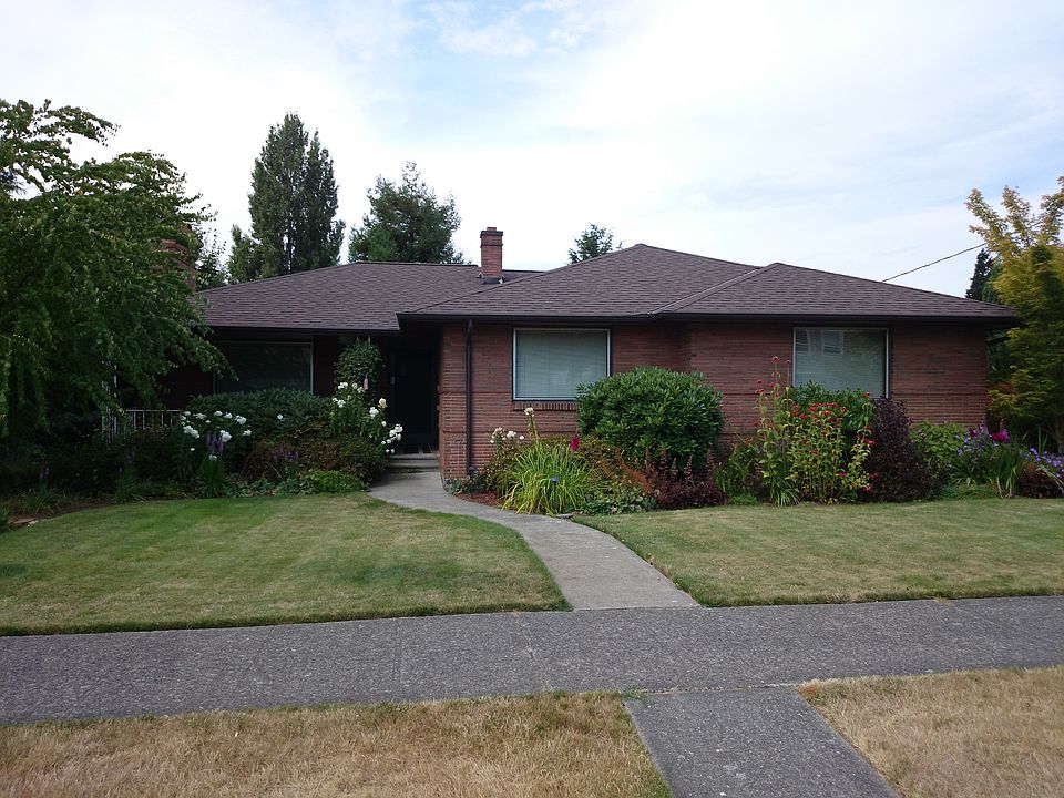 2nd image of 8563 39th Ave SW