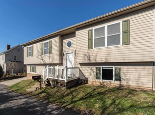 49 Hoover Aly, Morgantown, WV 26505
