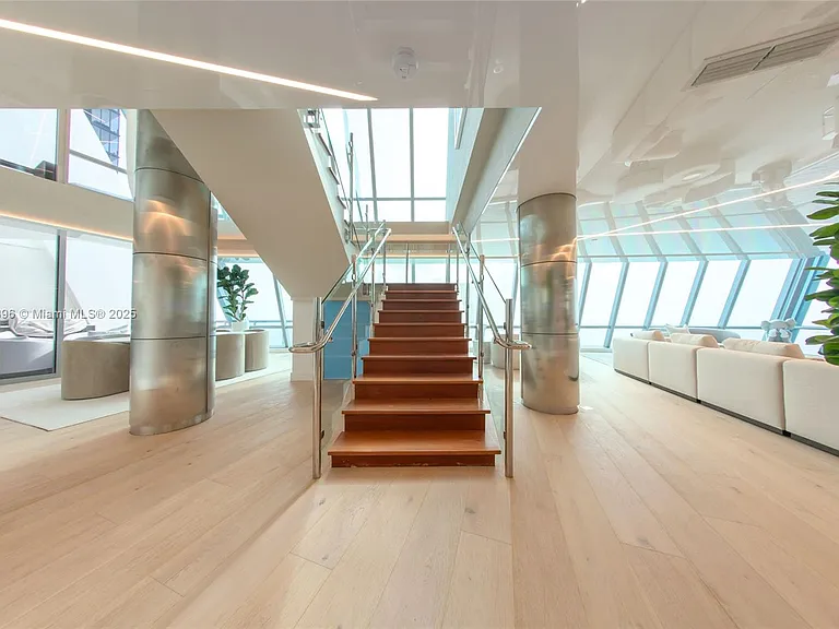 17121 Collins Ave #4803 — Photo 3