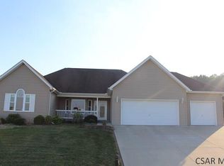 185 Hillcrest Ave, Davidsville, PA 15928