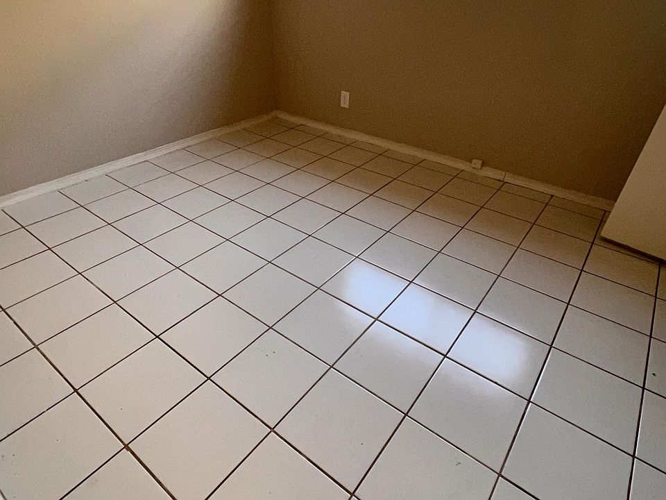 1st image of 4918 Santa Ana St #1/4