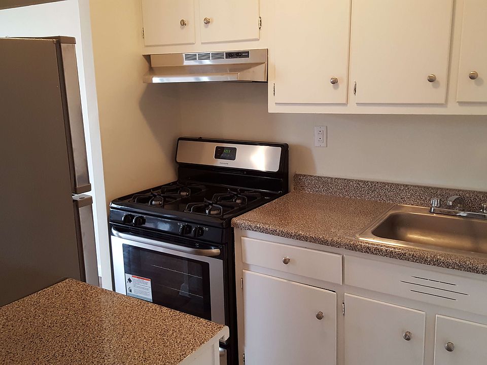 2nd image of 8701 Midland Pkwy APT 7H
