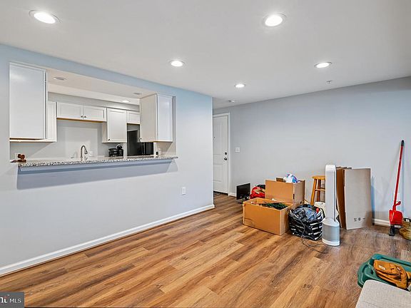 5th image of 6335 Green Field Rd Unit 1701