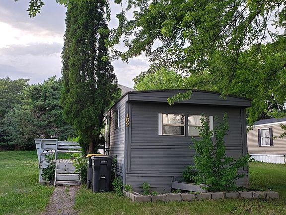 5th image of 100 Hudson Ave N
