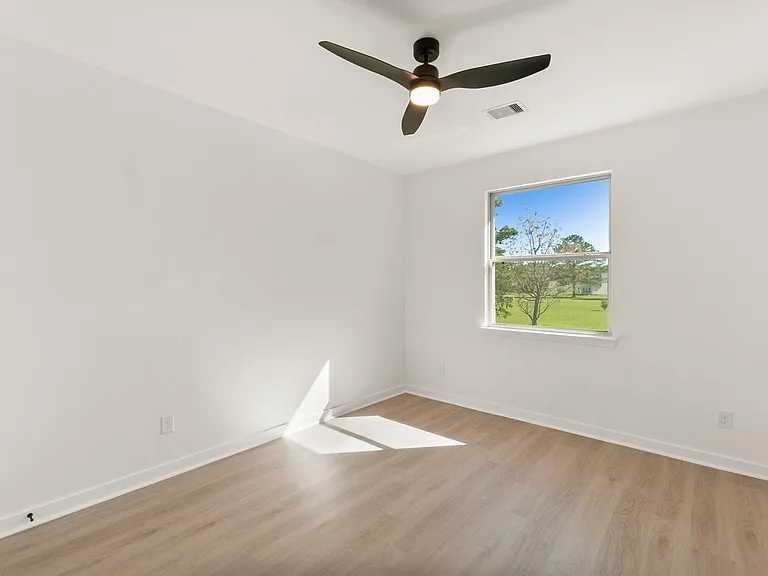 14822 Spica Ct — Photo 31