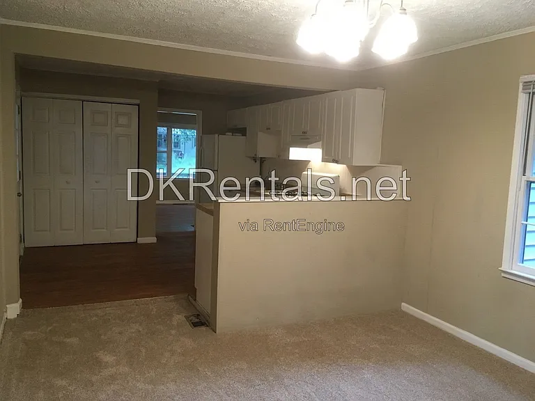 808 Meadow Pl — Photo 9